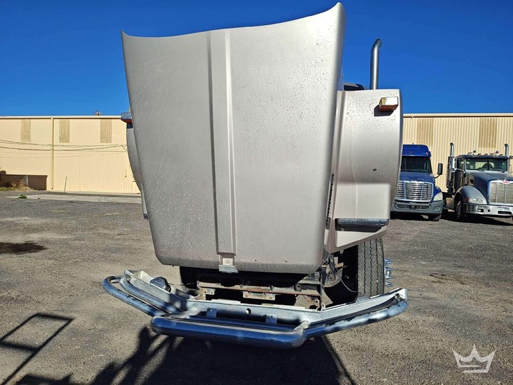 2012-kenworth-t800-image-57