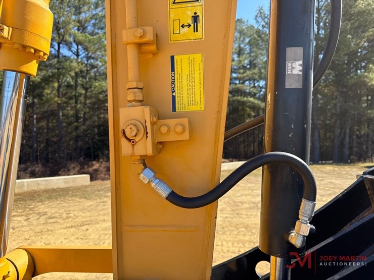 2020-kato-hd514mr-image-14