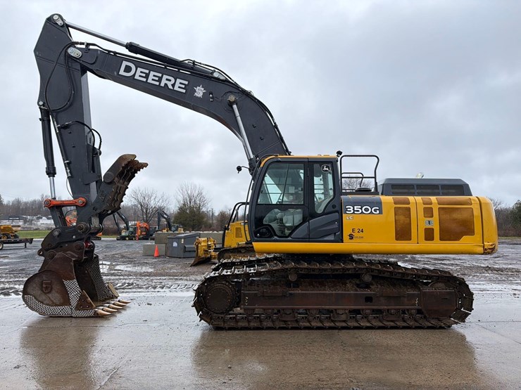 2019-deere-350g-lc-image-1