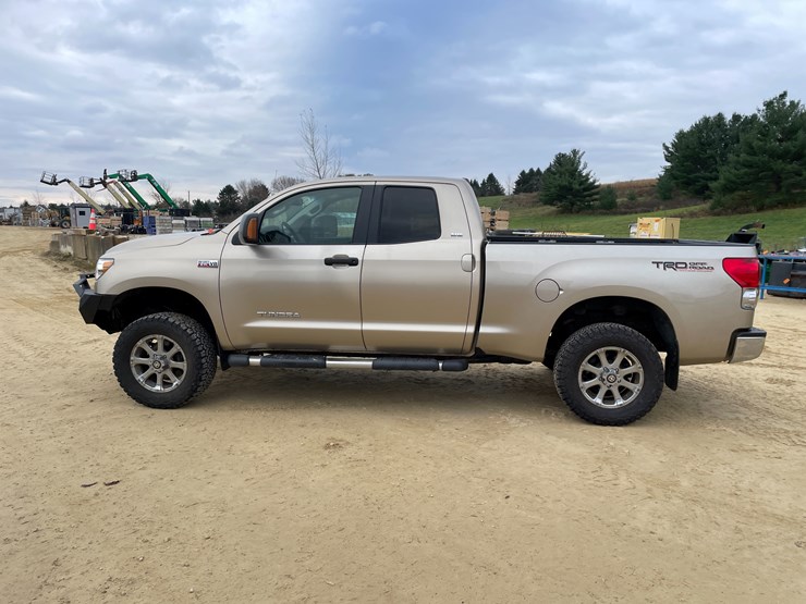 2007-toyota-tundra-sr5-image-8