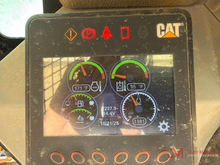 2017-caterpillar-299d2-image-37