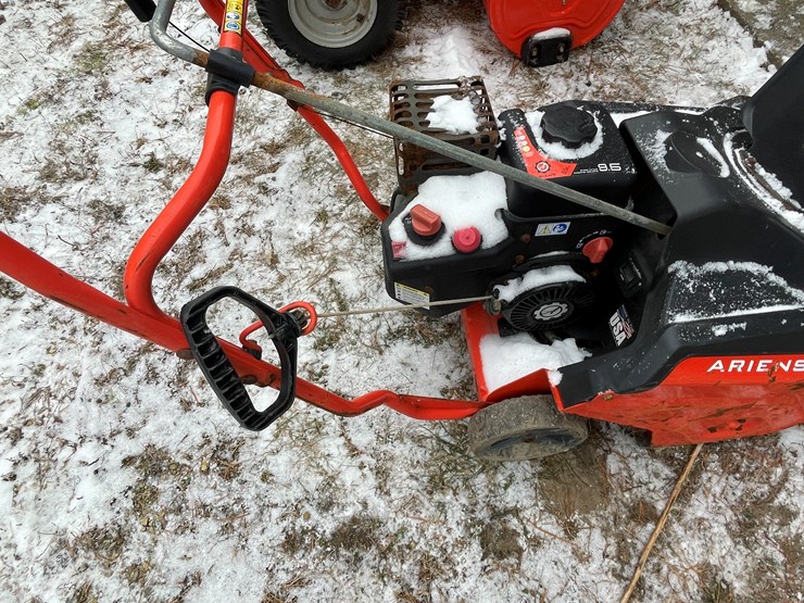#2707-•-ariens-professional-21-snow-blower-(fall-creek,-wi)-image-13
