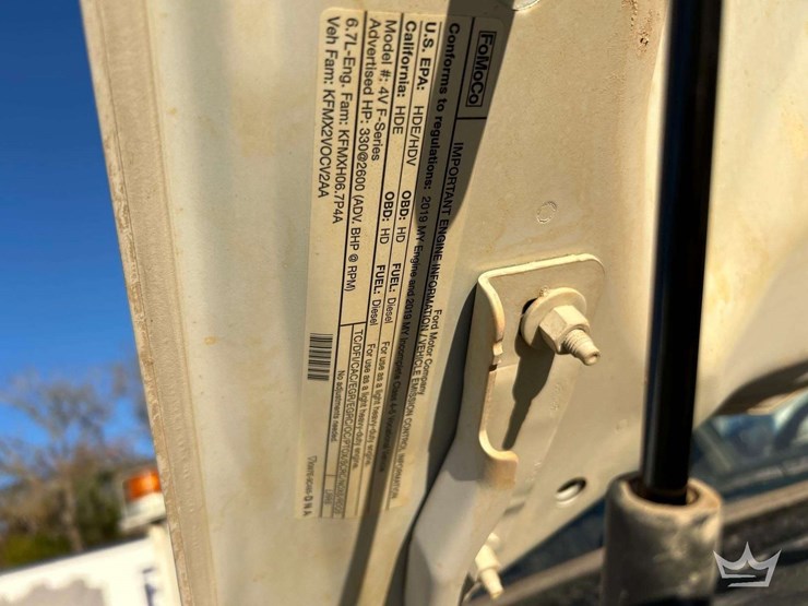 2019-ford-f550-image-10