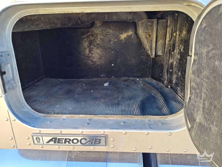 2012-kenworth-t800-image-52