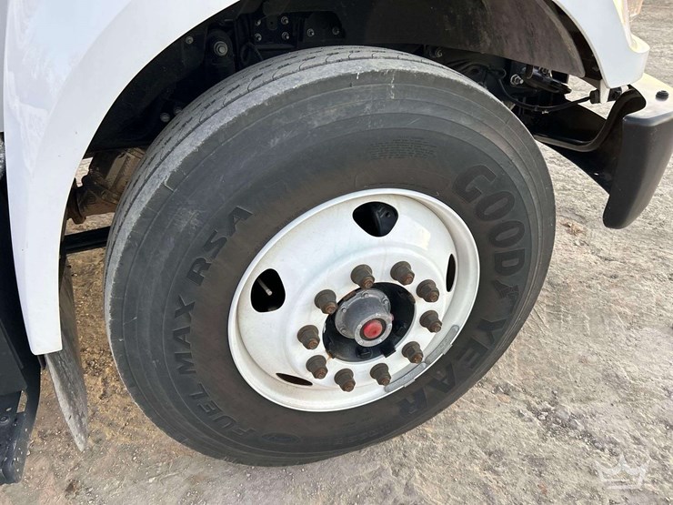 2024-ford-f750-image-24