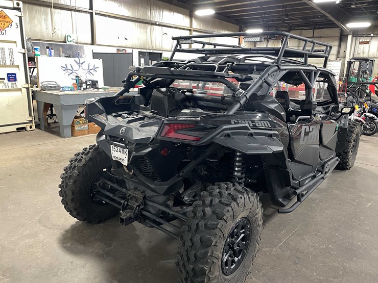 2023-can-am-maverick-x3-image-9