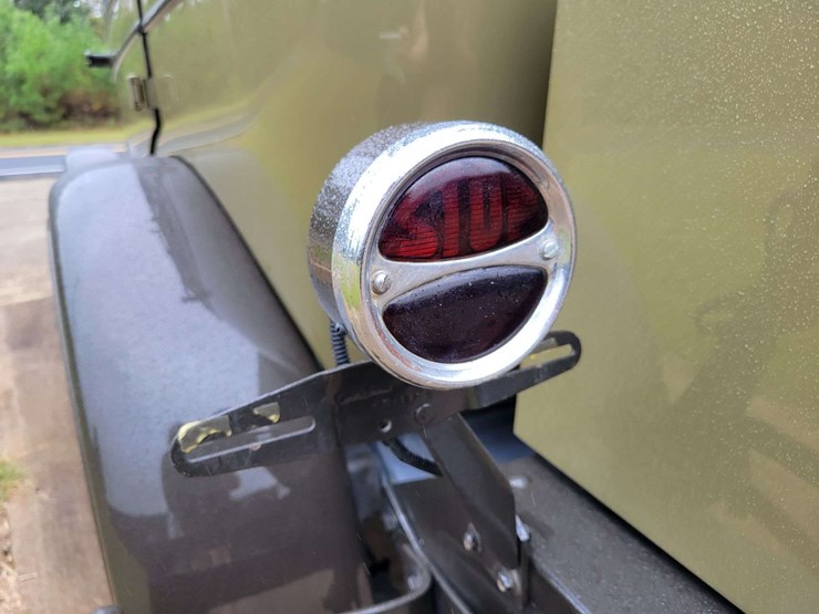 1928-pontiac-sedan-image-102