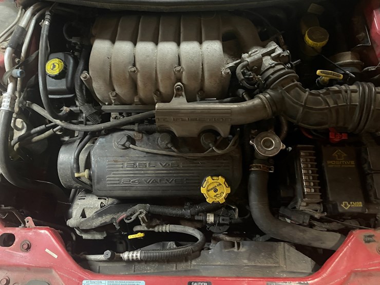 #260-•-1997-chrysler-(fall-creek,-wi)-(has-wi-title)-image-19