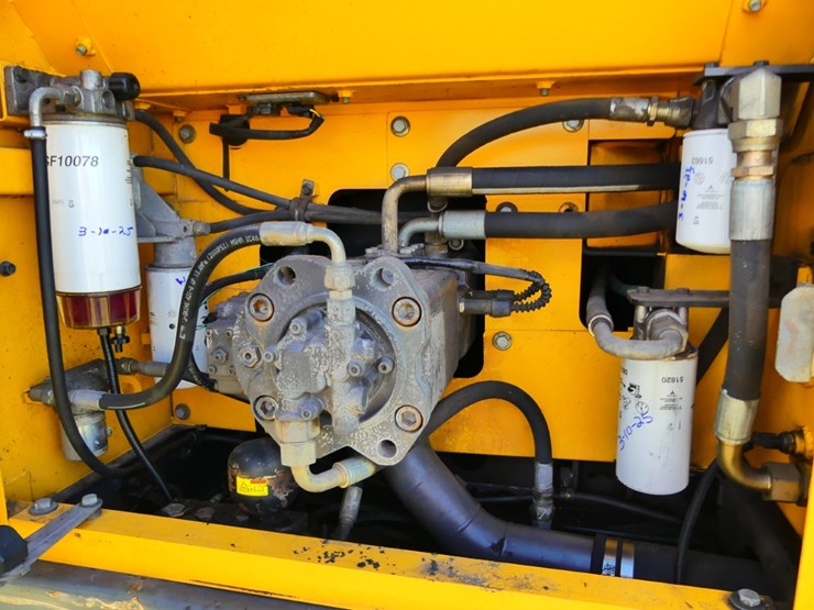 volvo-ec220dl-image-7