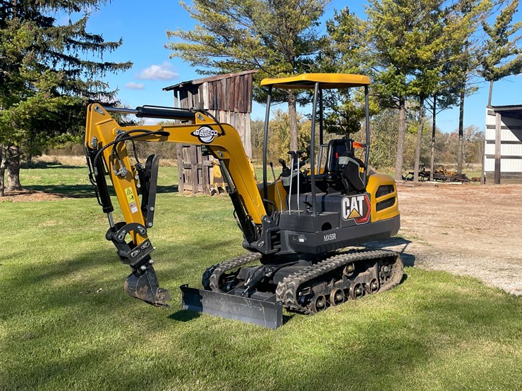#412-•-2025-agt-industrial-mini-excavator-(cedar-grove,-wi)-image-1