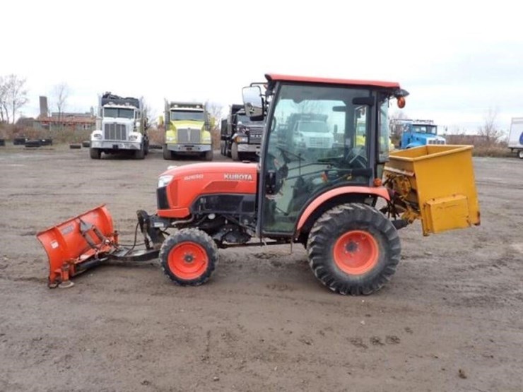 2017-kubota-b2650hsd-image-9