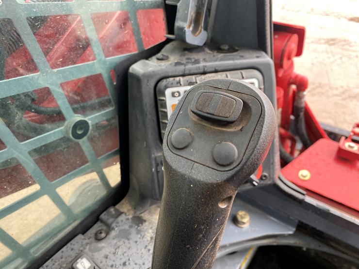 2020-takeuchi-tl10v2-image-42