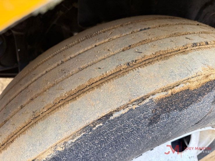 2008-sterling-l7500-image-8