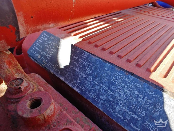 2016-peterbilt-389-image-10