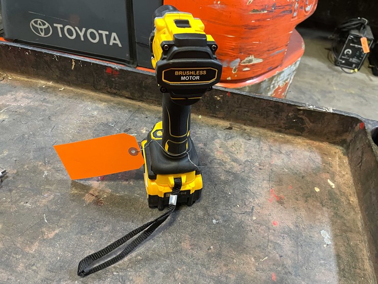 #8677-•-dewalt-compatible-20-volt-cordless-hammer-drill-and-battery-(pr12)-image-6