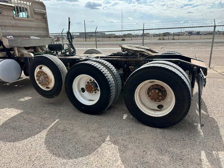 2011-mack-chu-(pinnacle)-image-7