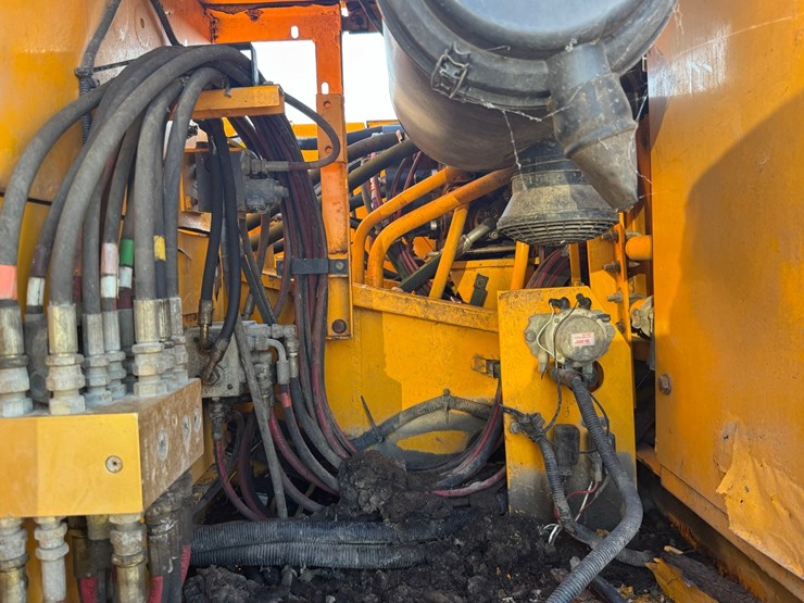 1999-jcb-js200l-image-17