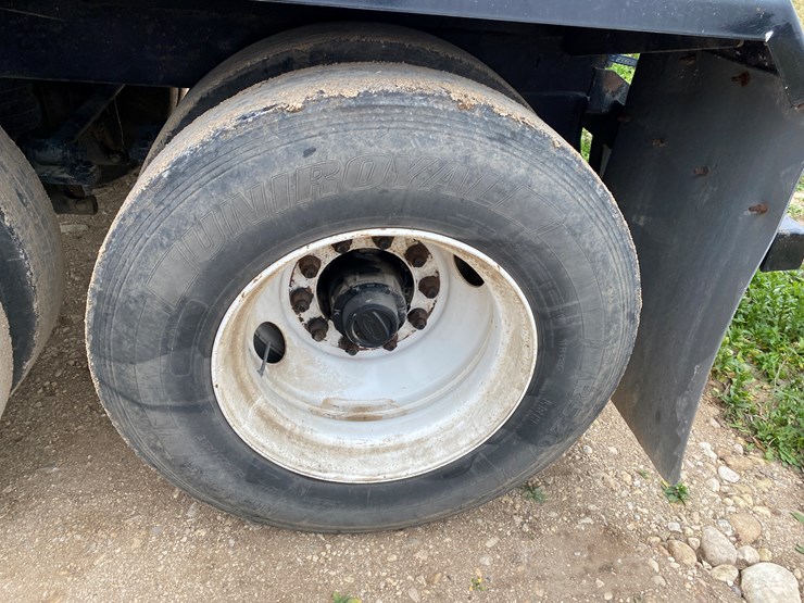 #1030-•-2014-northern-6000-gallon-semi-manure-tanker-trailer(has-wi-title)-(kewaunee,-wi)-image-38