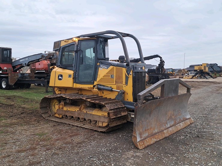 2016-deere-700k-image-7