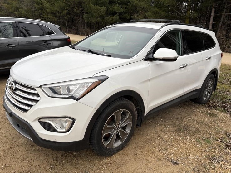 2014-hyundai-sante-fe-suv-image-1