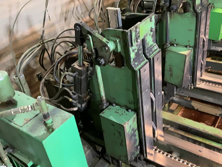 #125-•-hmc-carriage-image-28