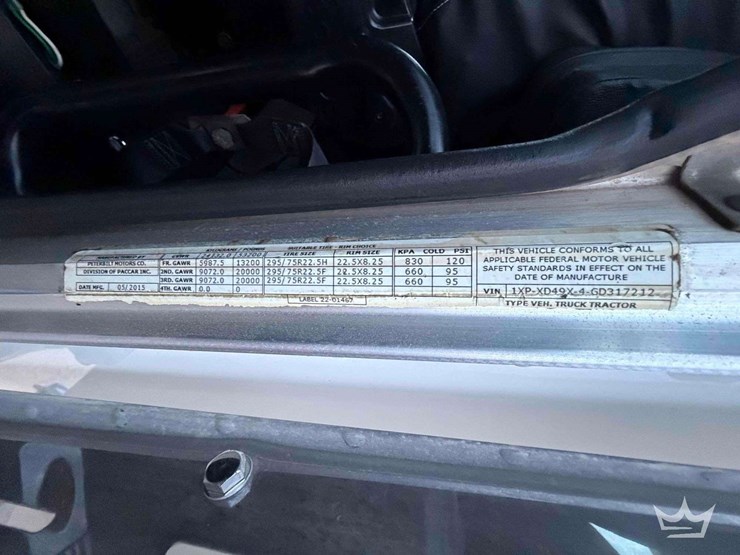 2016-peterbilt-389-image-2