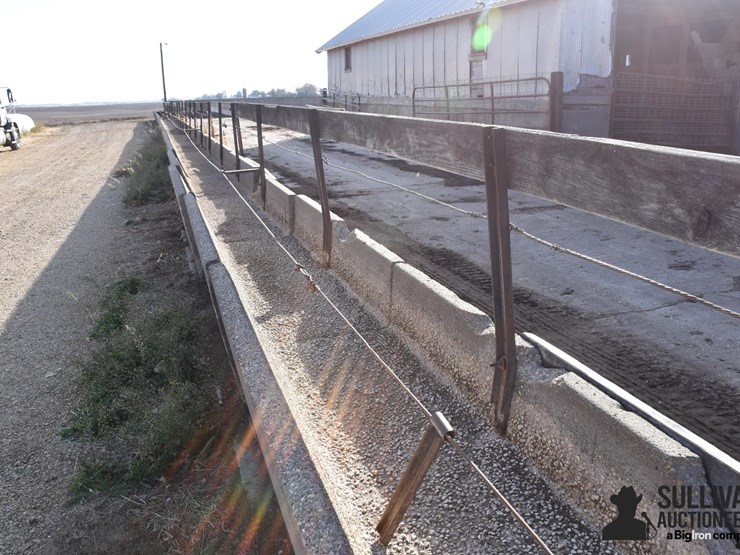 concrete-feed-bunks-image-17