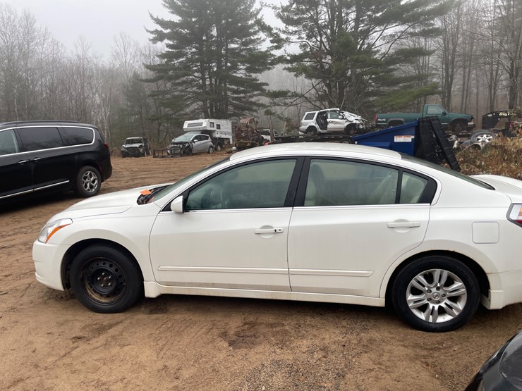 #264-•-2012-nissan-altima-(rhinelander,-wi)(title-in-delay)-image-2