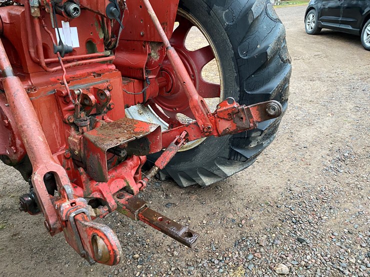 1976-international-686-image-25