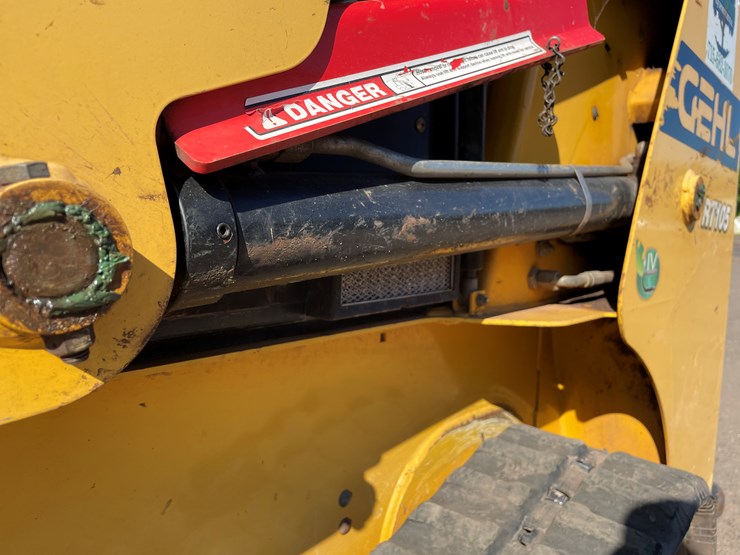 2020-gehl-rt105-image-17