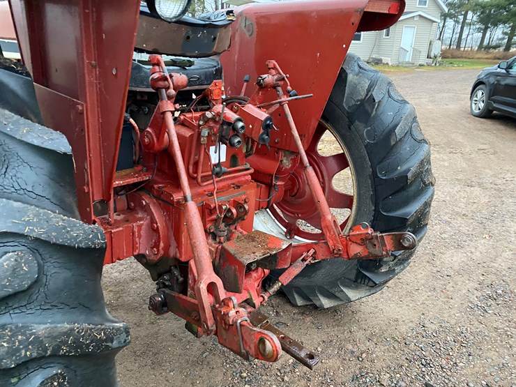 1976-international-686-image-22