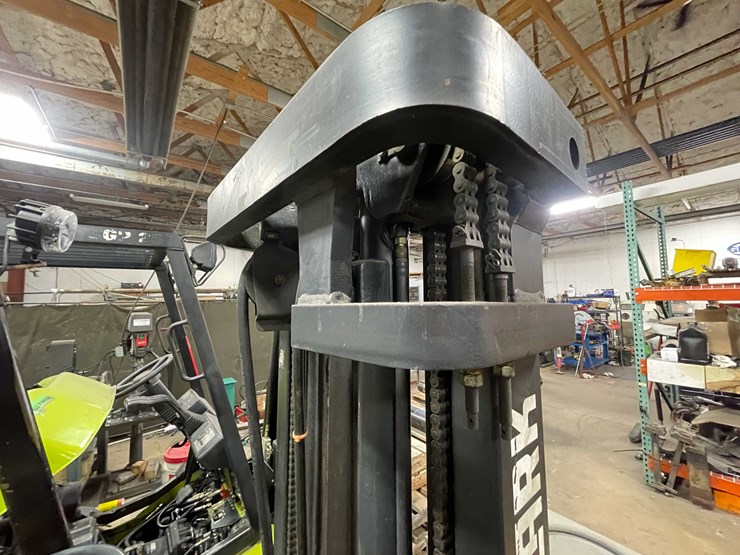 #454-•-clark-electric-forklift-(shawano,-wi)-image-34