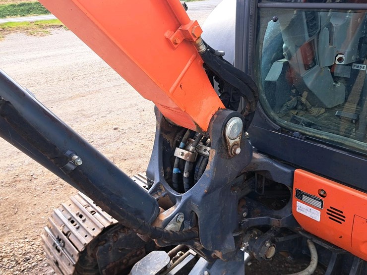 kubota-kx057-4-image-34