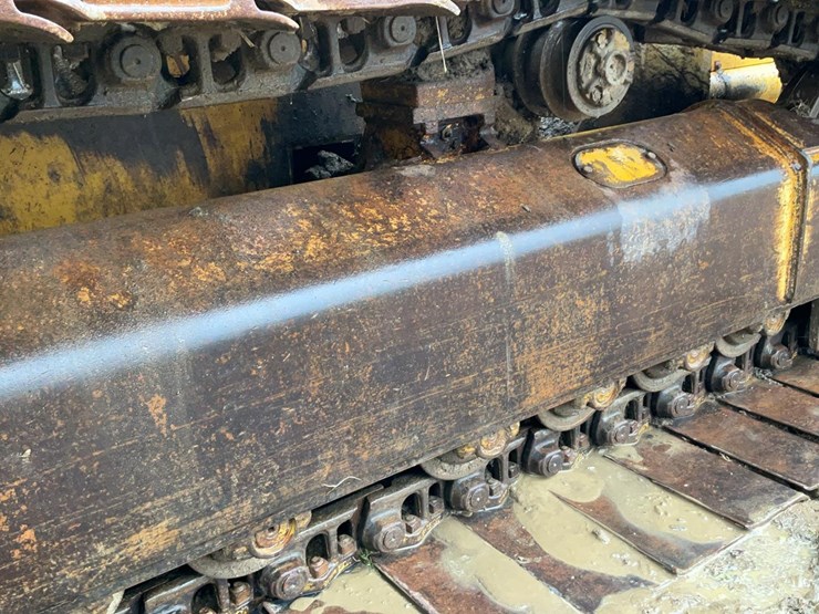 2006-deere-750j-lgp-image-38