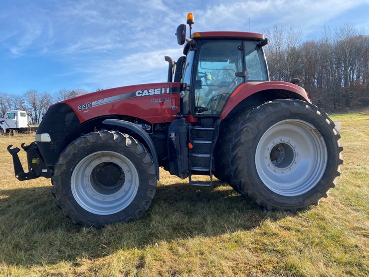 2014-case-ih-340-image-21