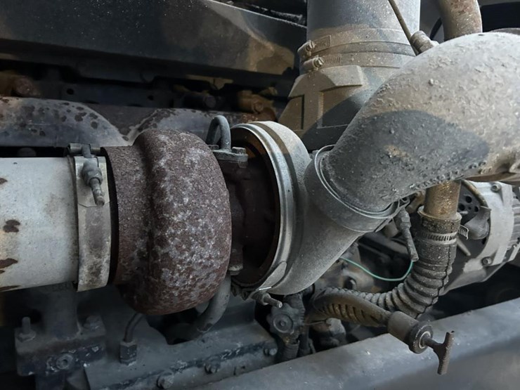 #1432-•-1992-volvo-(white-gmc)-vac-truck-image-53