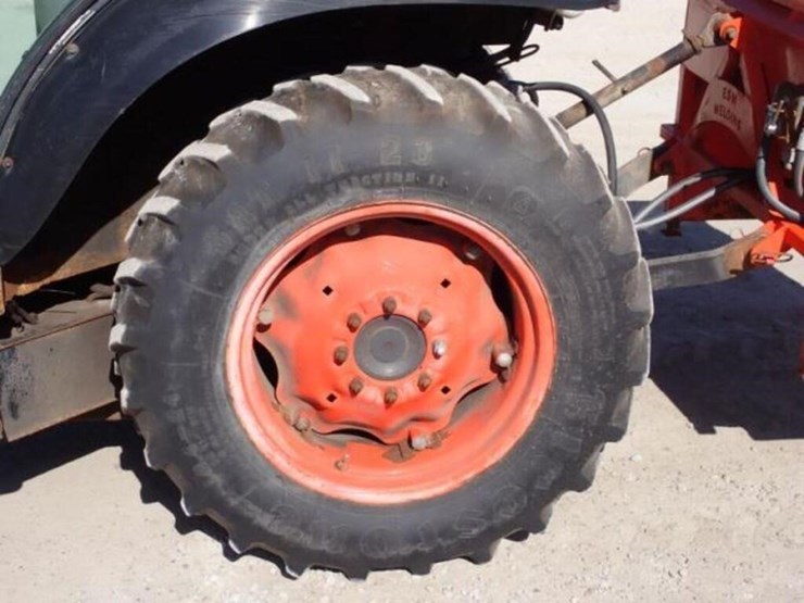 2008-kubota-m7040d-image-58