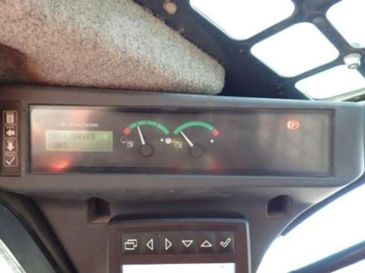 2019-deere-331g-image-15