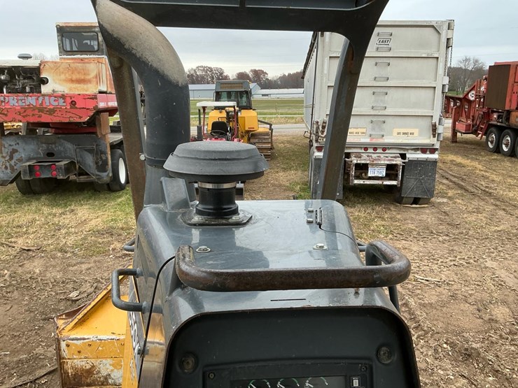 2016-deere-550k-xlt-image-47