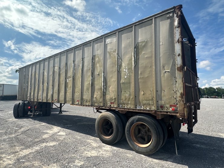 1972-strick-trailer-image-2