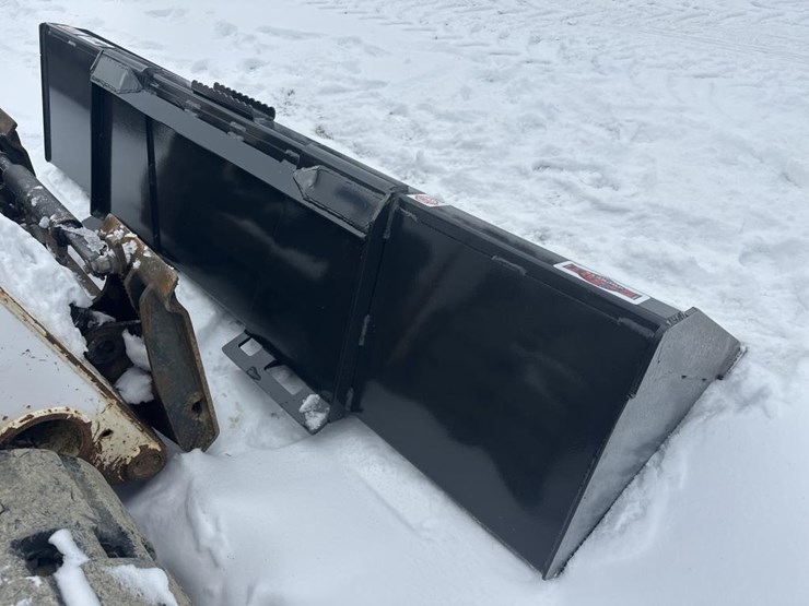 2013-bobcat-t770-image-62