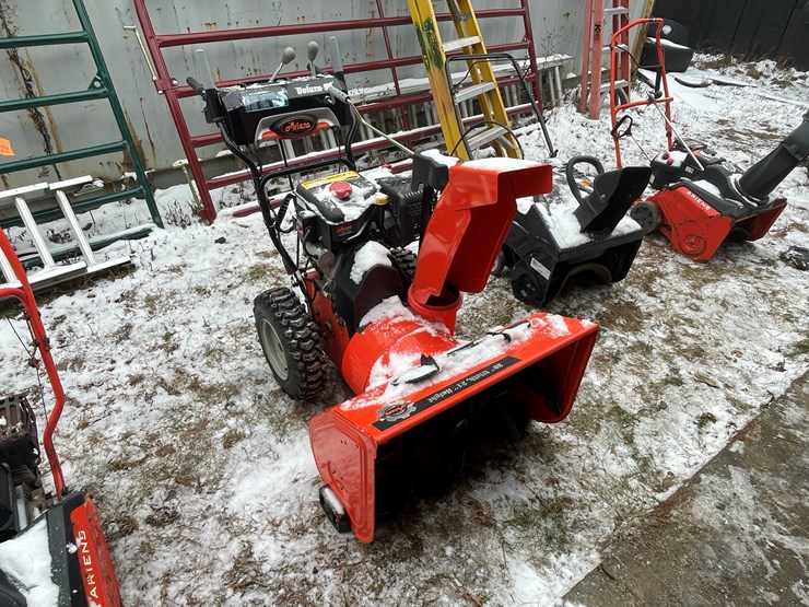 #2710-•-ariens-deluxe-30-snow-blower-(fall-creek,-wi)-image-3