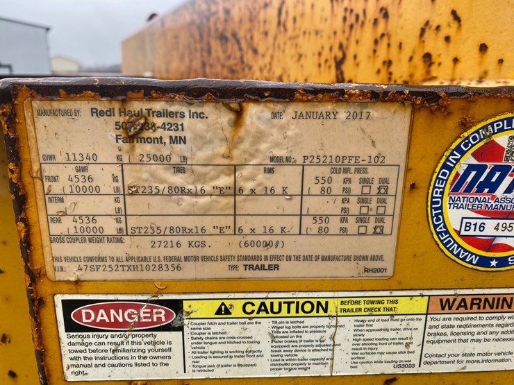#304-•-2017-redi-haul-tandem-dually-equipment-trailer-(helenville,-wi)-(has-wi-title)-image-9