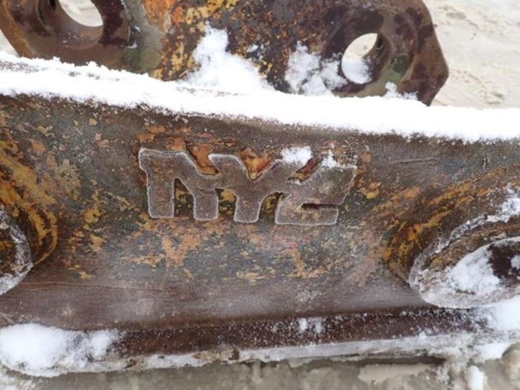 komatsu-pc200-image-5