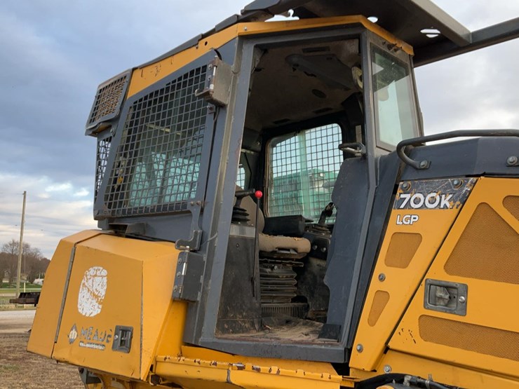 2016-deere-700k-image-49