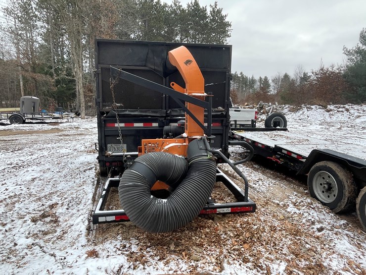 #2706-•-load-trail-trailer-with-scag-vacuum-system-(wi-title-in-delay)-(fall-creek,-wi)-image-6