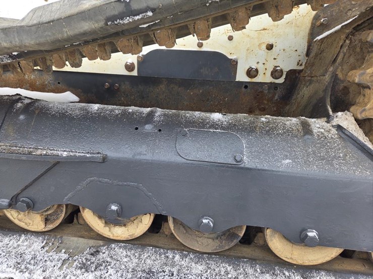 2017-bobcat-t750-image-46