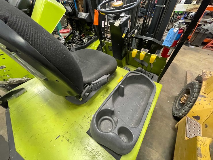 #454-•-clark-electric-forklift-(shawano,-wi)-image-27