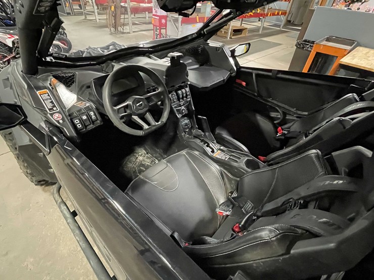 2023-can-am-maverick-x3-image-22