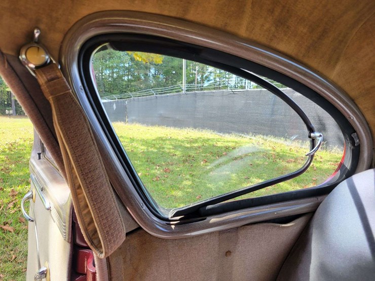 1948-plymouth-special-deluxe-image-69